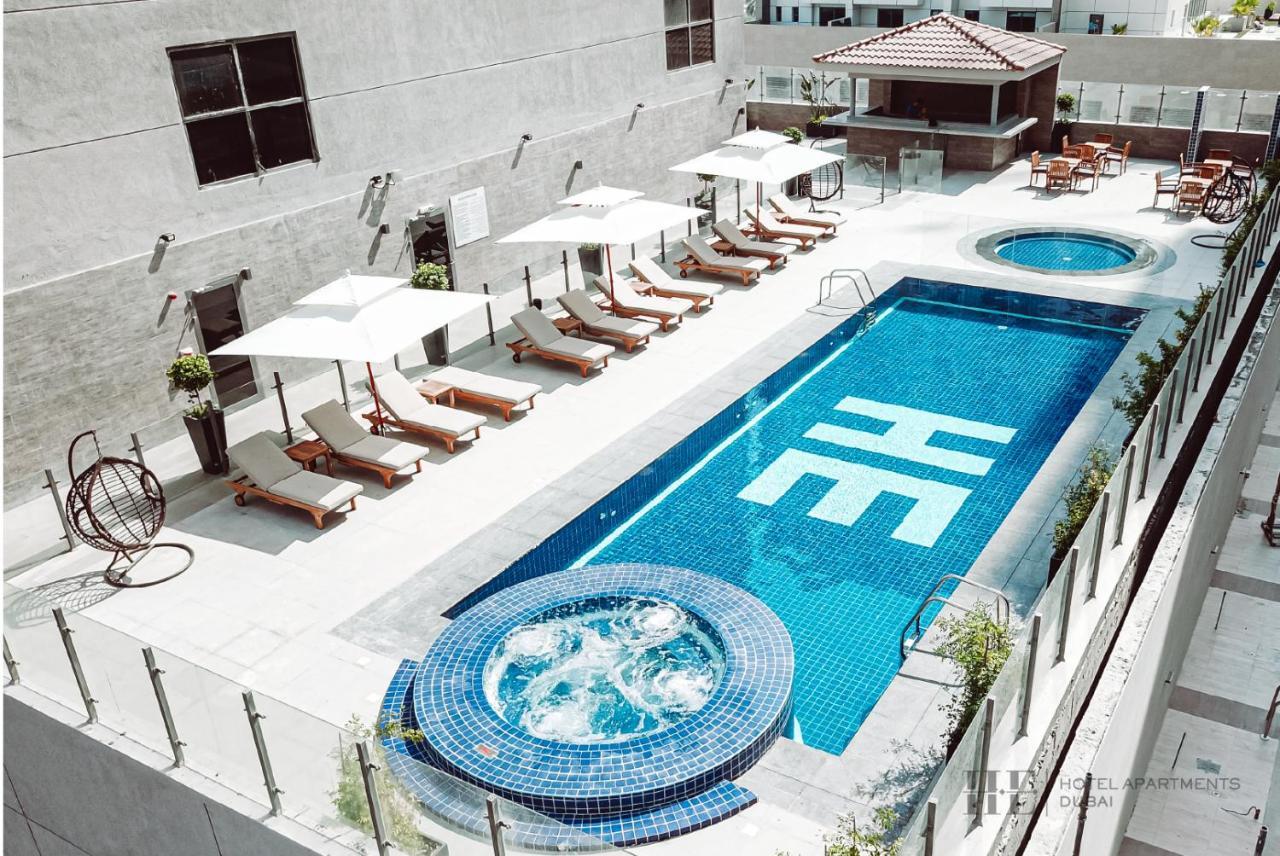 דובאי He Hotel Apartments מראה חיצוני תמונה
